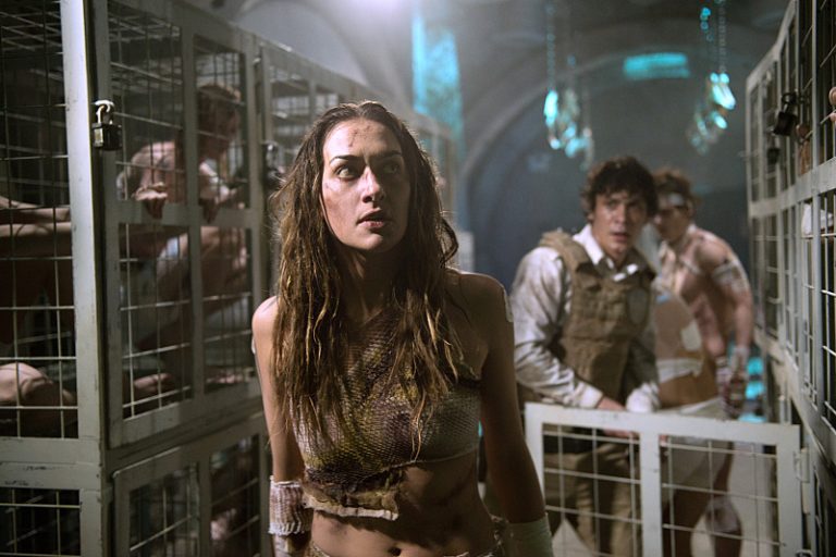 The 100 Review:  Blood Must Have Blood, Part One, aka Clarke Had That Coming