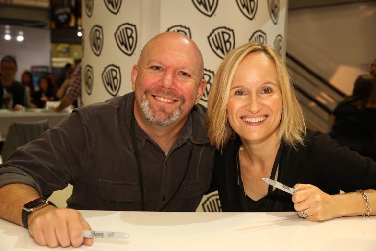 Interview With Arrow Executive Producers Marc Guggenheim and Wendy Mericle – Comic Con 2015